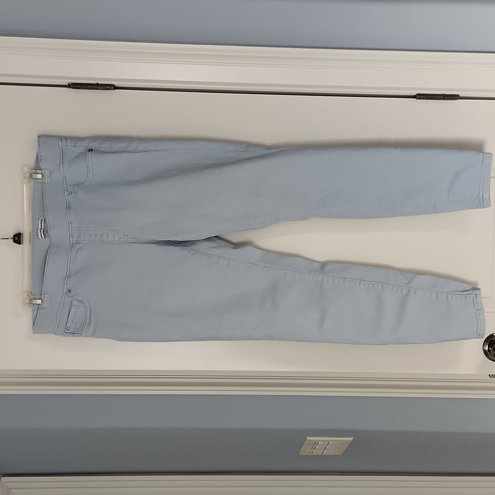 Amazon essentials pull on jeggings size 12 light blue